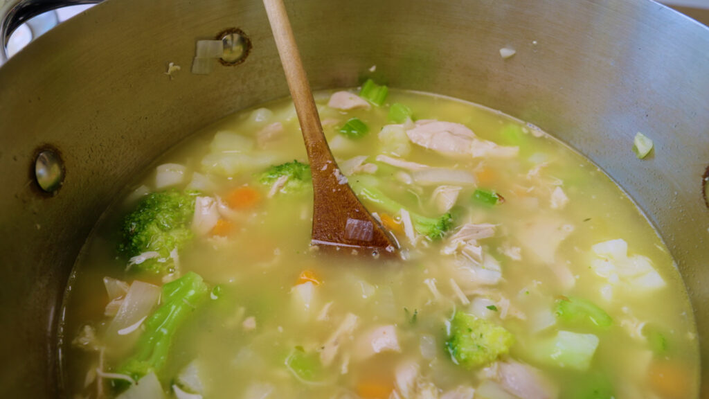Soupe poulet et légumes | Pimp ton assiette